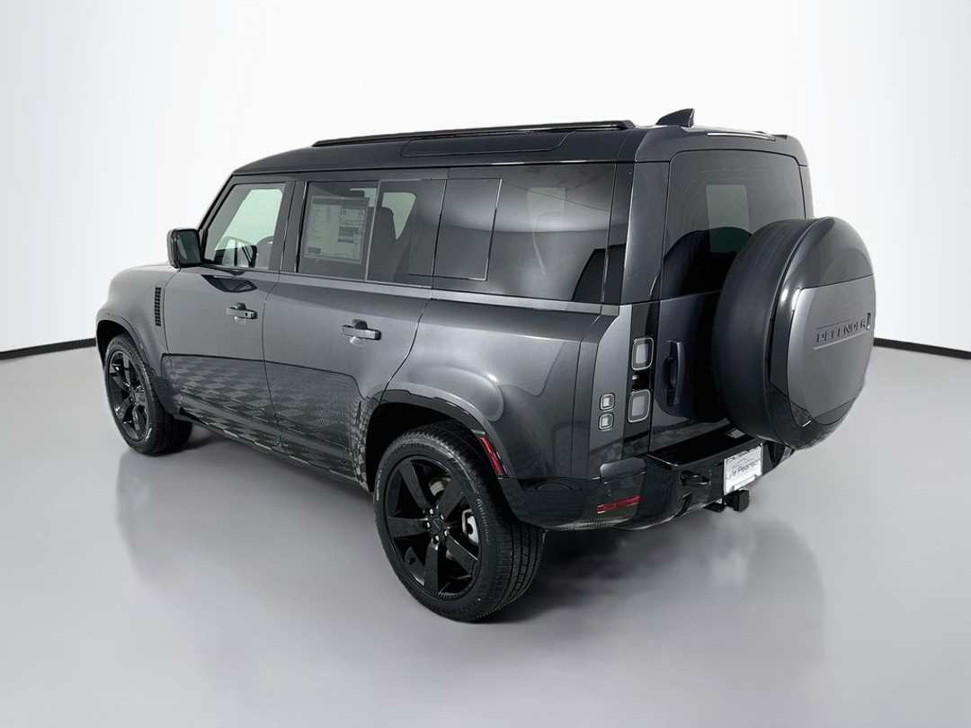 2026 Land Rover Defender 110 XDynamic SE - Image 3