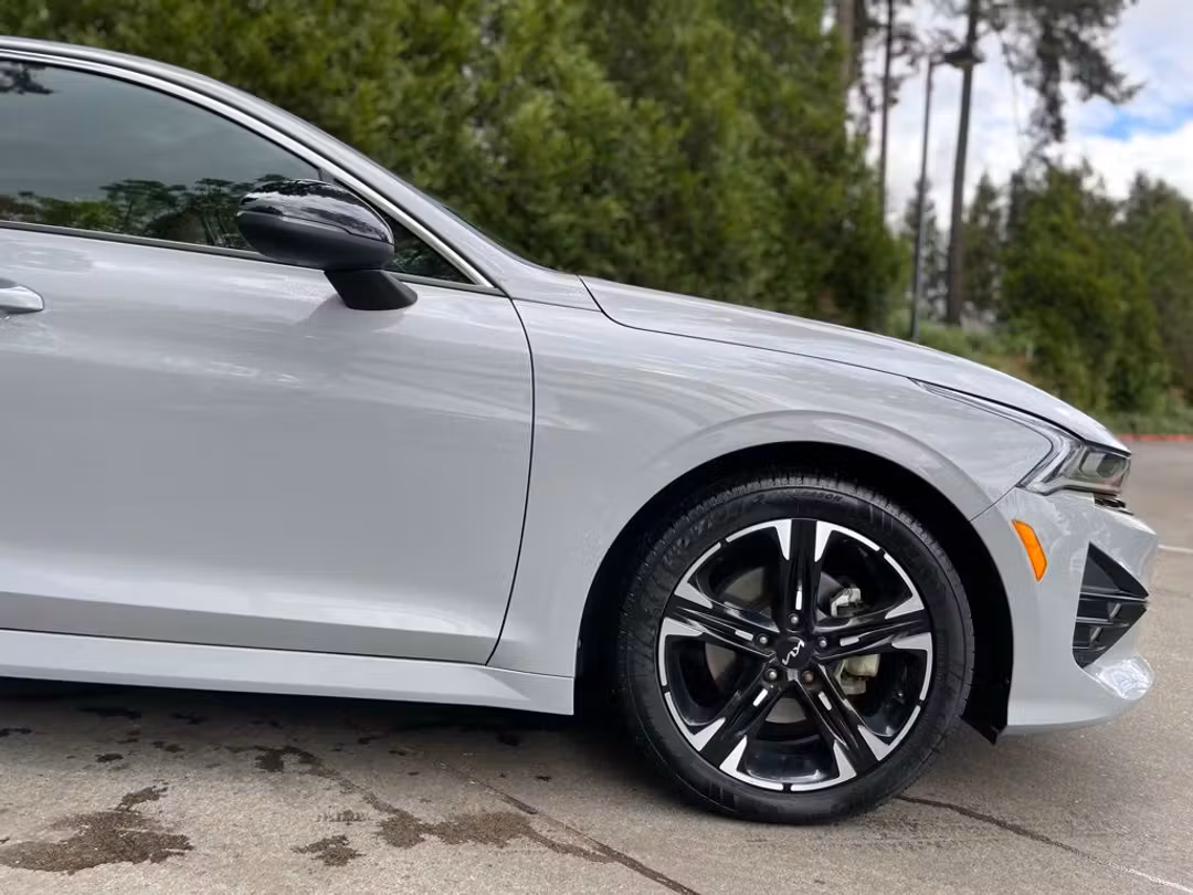 2024 Kia K5 GTLine - Image 2
