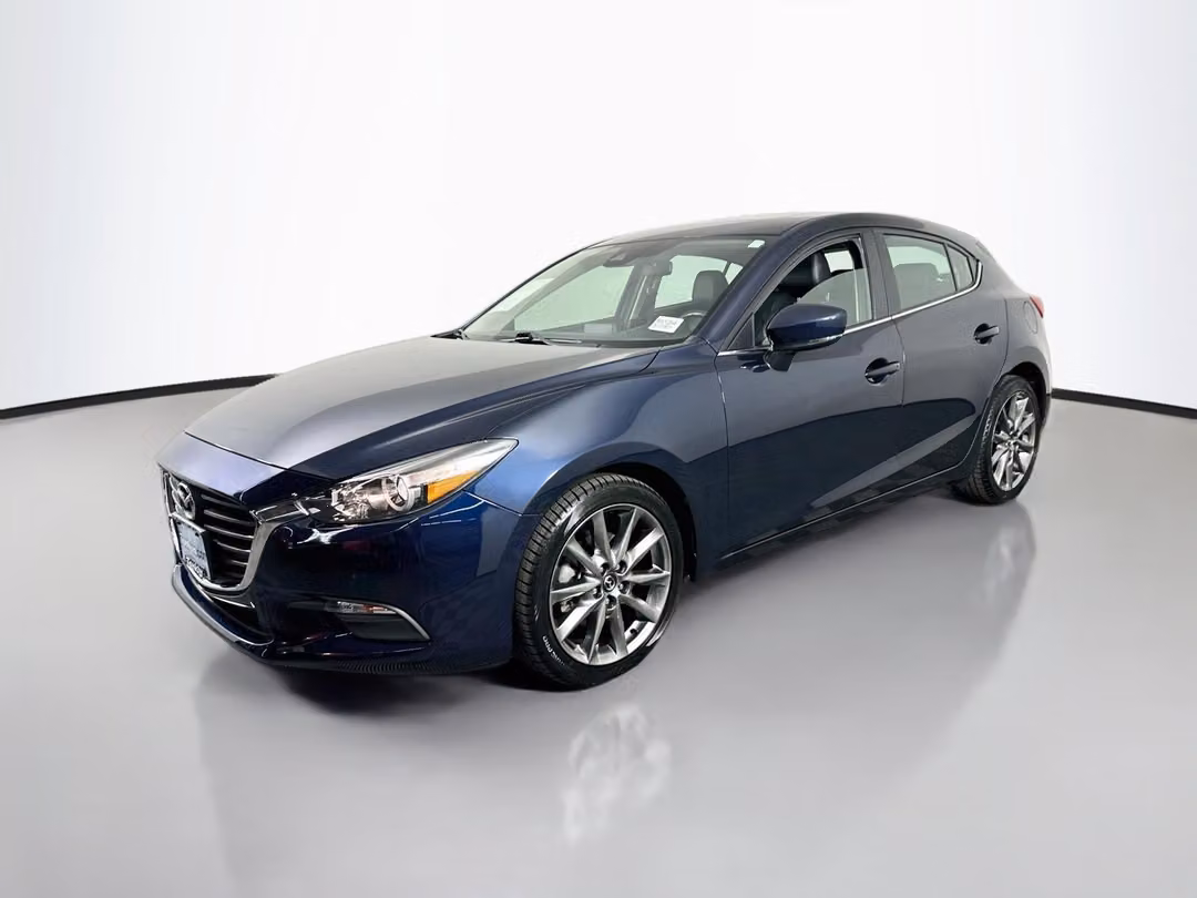 2018 MAZDA Mazda3 Touring - Image 3