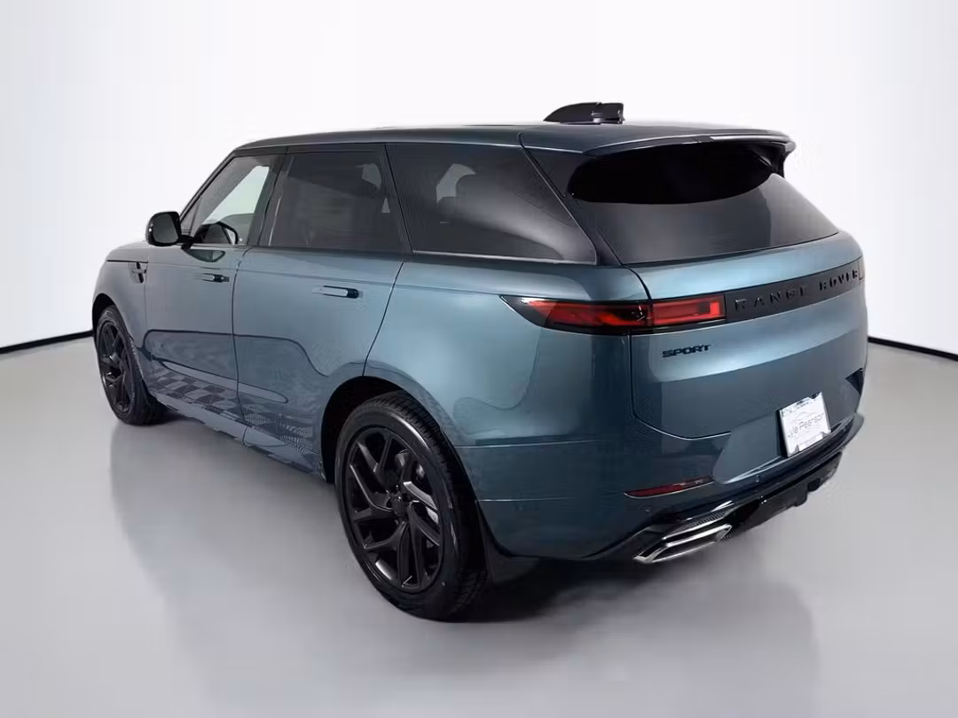 2026 Land Rover Range Rover Sport Dynamic SE - Image 3