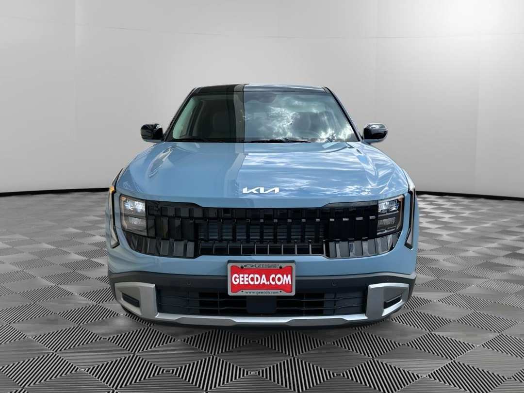 2027 Kia Seltos S - Image 2
