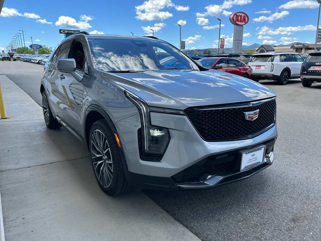 2024 Cadillac Xt4 Sport - Image 2