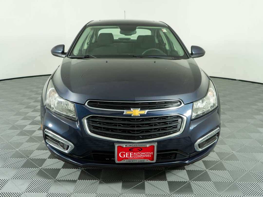 2016 Chevrolet Cruze Limited 1LT - Image 2