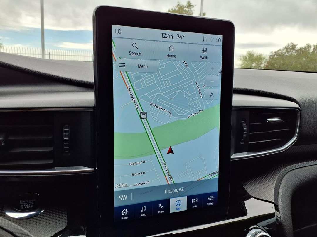 2023 Ford Explorer ST - Image 3