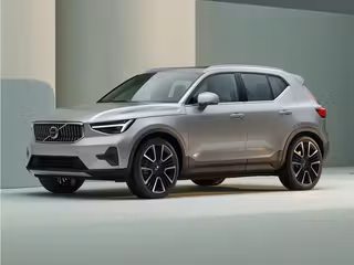 2023 Volvo Xc40 B5 Plus Bright Theme
