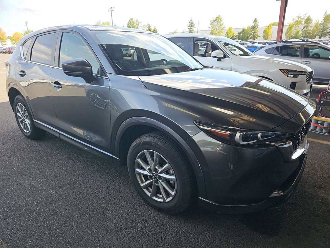 2025 MAZDA CX-5 2.5 S Preferred Package - Image 2