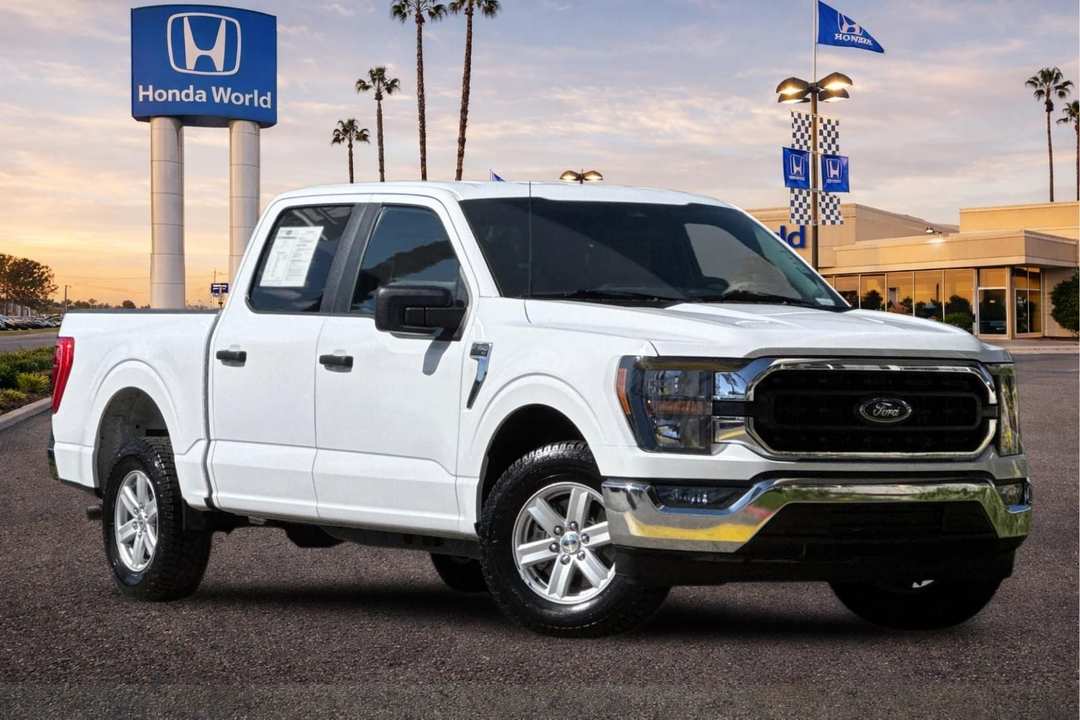 2023 Ford F-150 XLT - Image 2