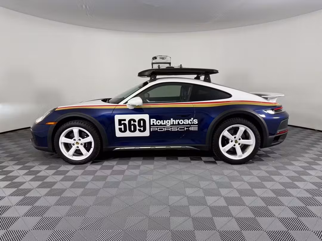 2024 Porsche 911 Dakar - Image 2
