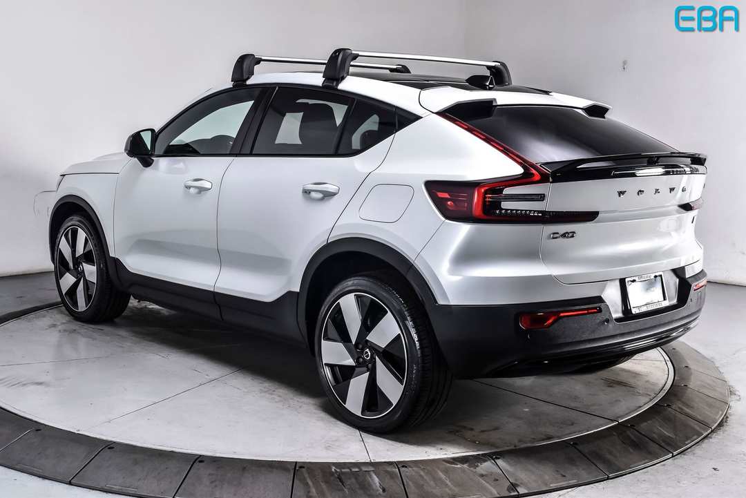 2023 Volvo C40 Recharge Pure Ultimate - Image 3