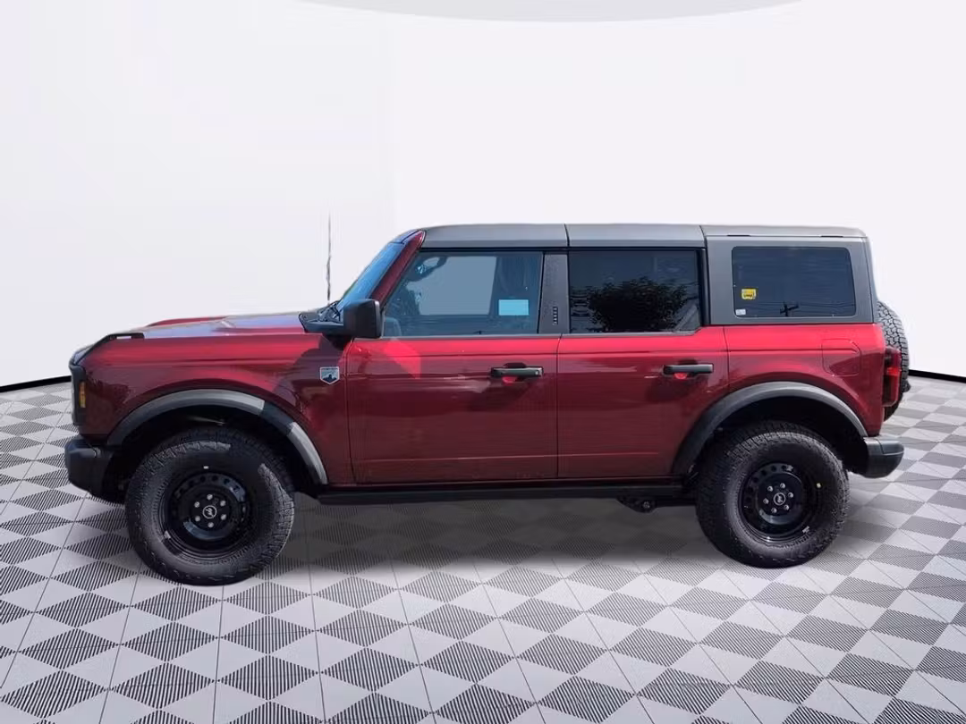 2026 Ford Bronco Big Bend - Image 2