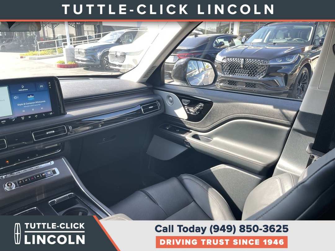 2027 Lincoln Aviator Reserve - Image 3