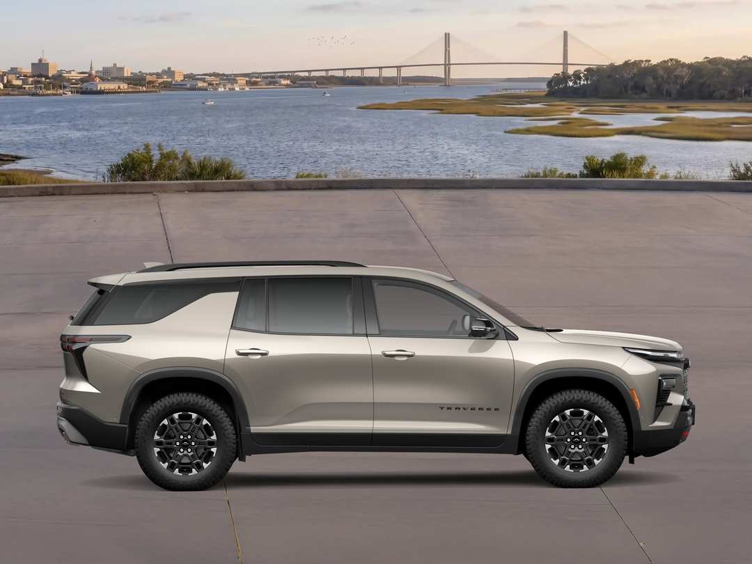 2027 Chevrolet Traverse Z71 - Image 3