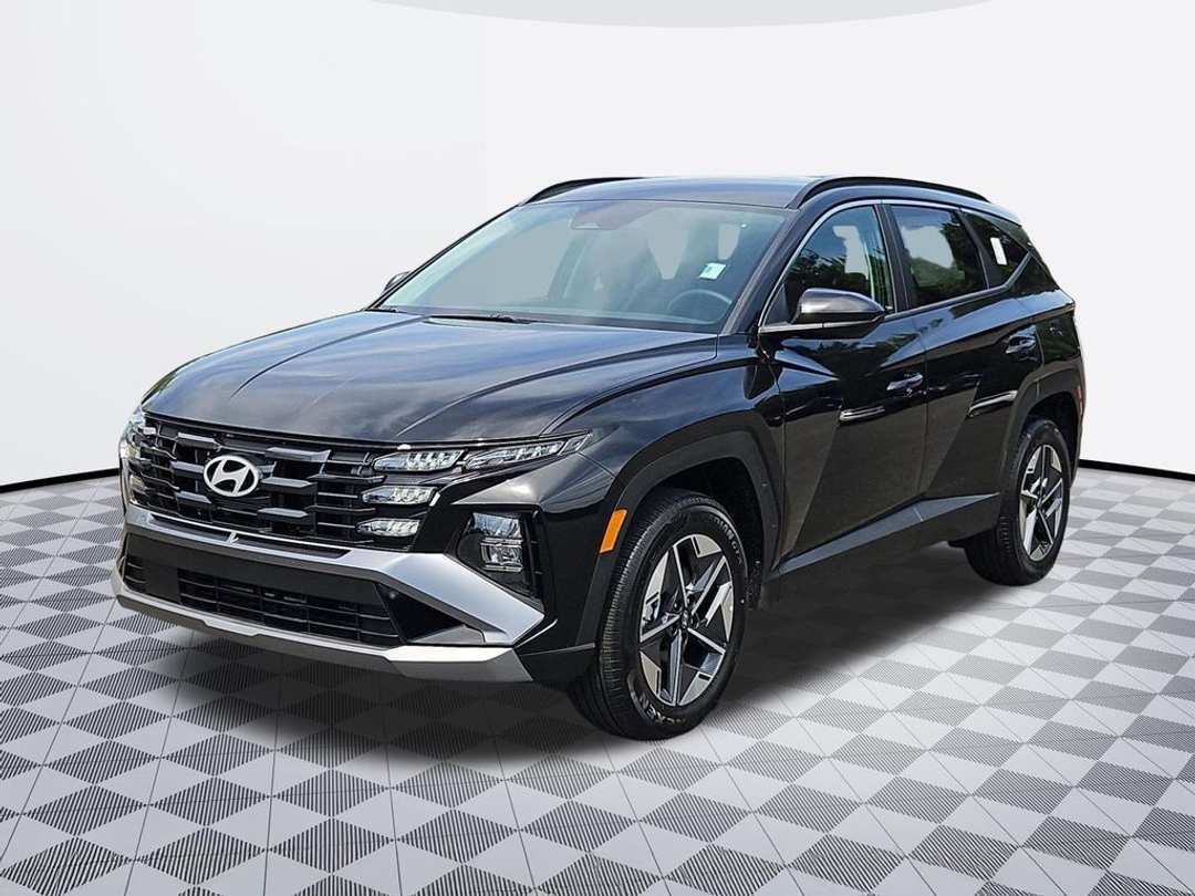 2026 Hyundai Tucson Hybrid SEL - Image 2