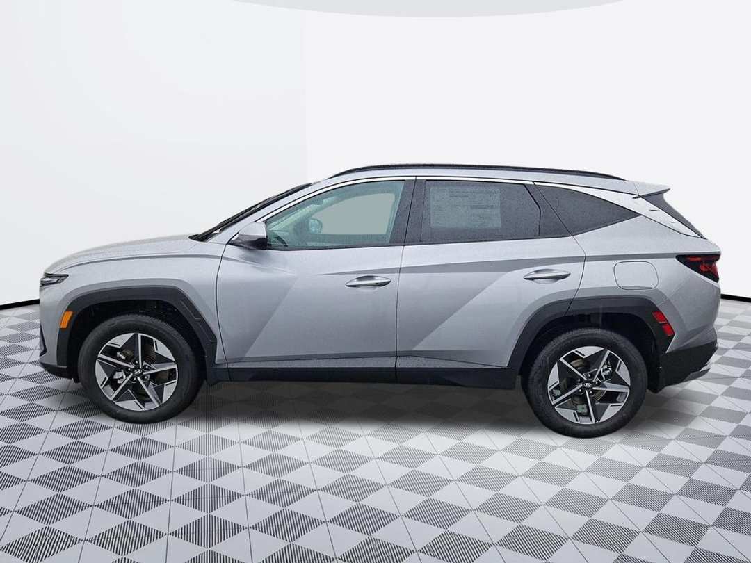 2026 Hyundai Tucson Plug-In Hybrid SEL - Image 3