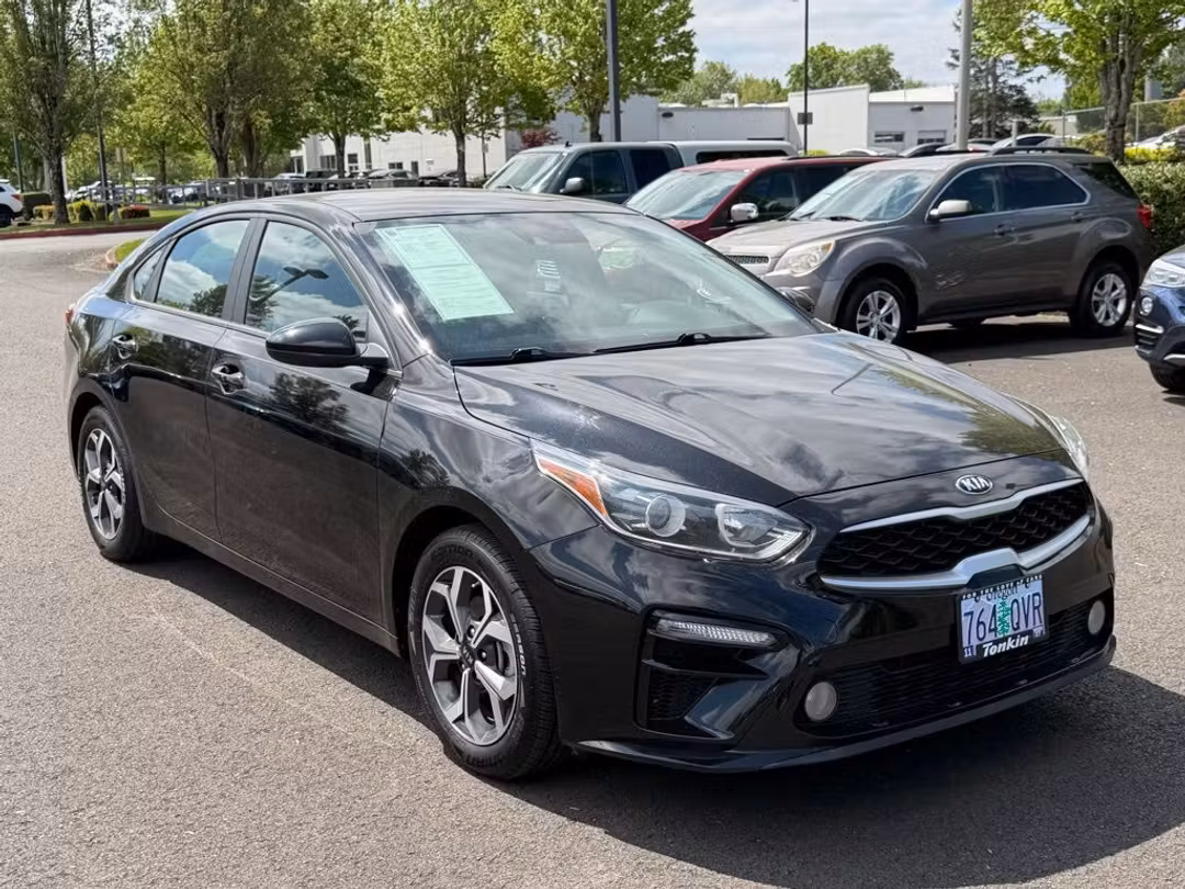 2020 Kia Forte LXS - Image 2