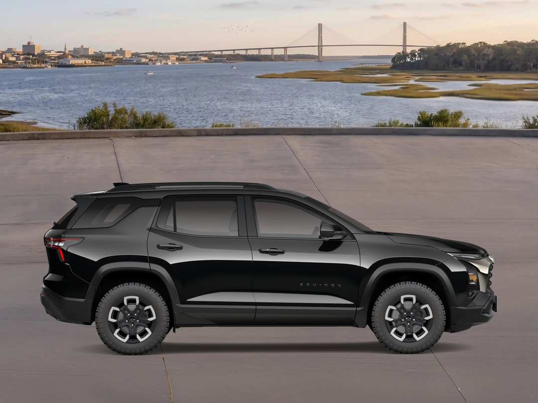 2027 Chevrolet Equinox ACTIV - Image 3