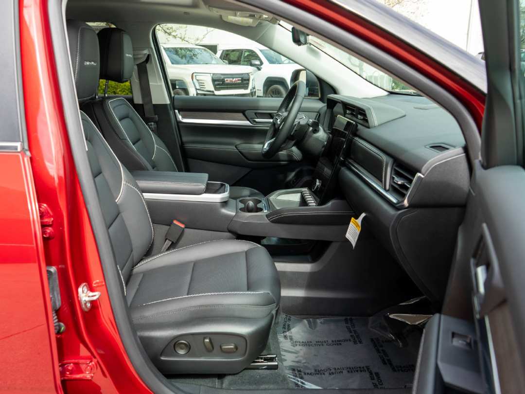 2026 GMC Terrain Denali - Photo 10