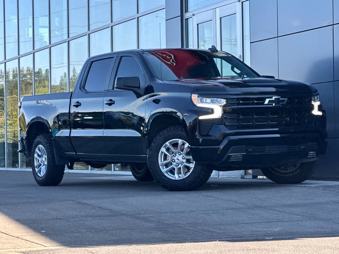 2023 Chevrolet Silverado 1500 RST - Image 2