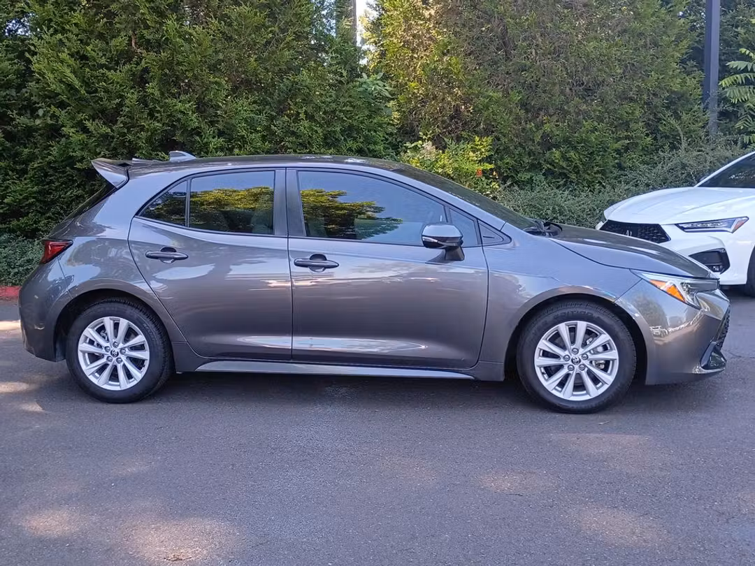 2023 Toyota Corolla SE - Image 3