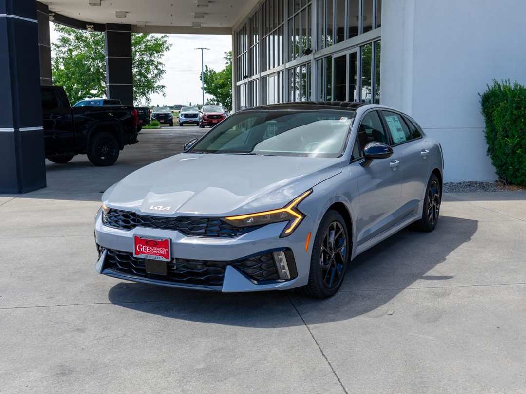 2026 Kia K5 GTLine - Image 3