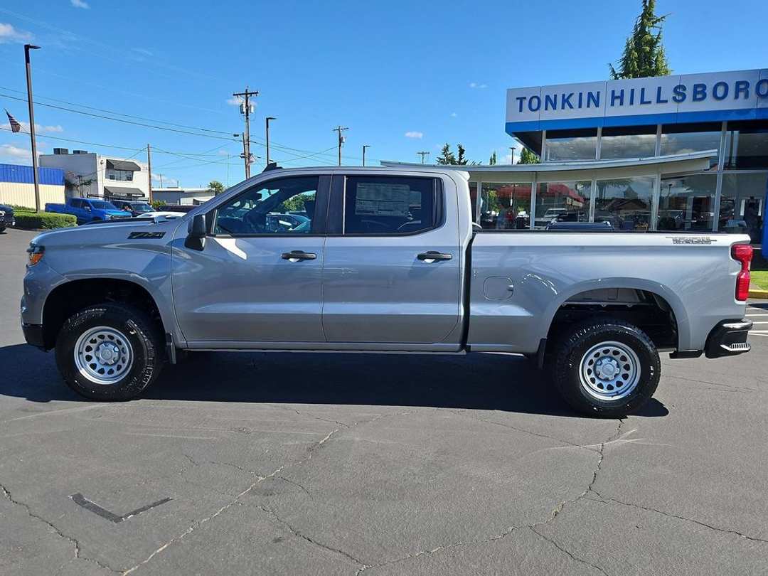 2026 Chevrolet Silverado 1500 Custom Trail Boss - Image 3