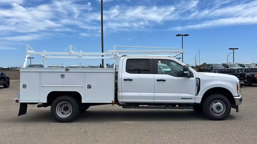2026 Ford F-350Sd XL - Image 2
