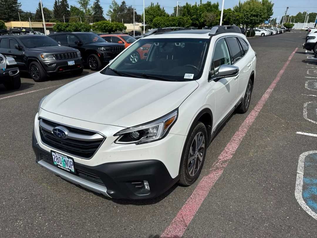 2022 Subaru Outback Touring - Image 3