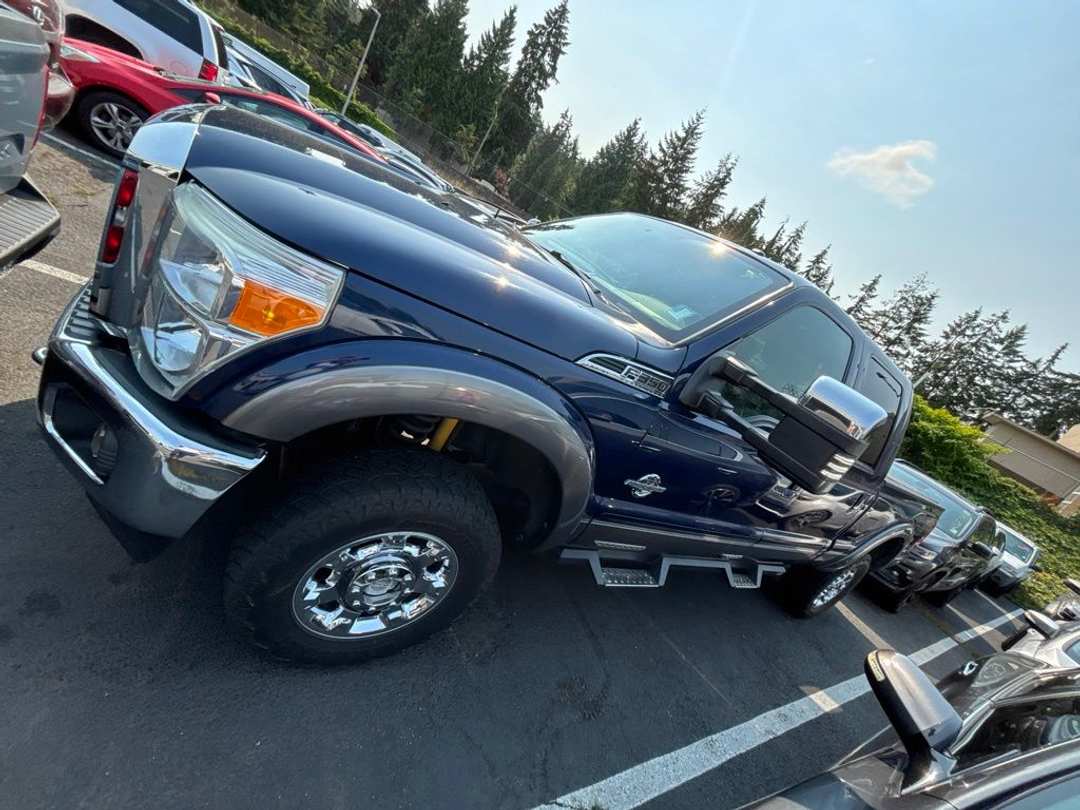 2012 Ford F-350Sd Lariat - Image 2