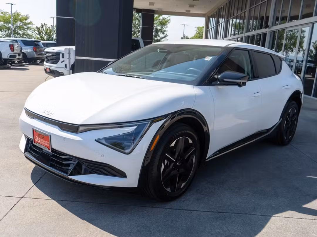2026 Kia Ev6 Wind - Image 3