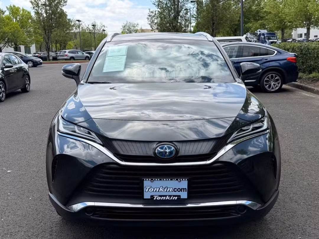 2021 Toyota Venza XLE - Image 3