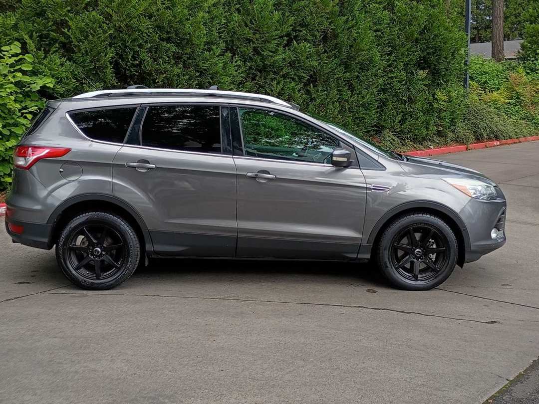 2013 Ford Escape Titanium - Image 3