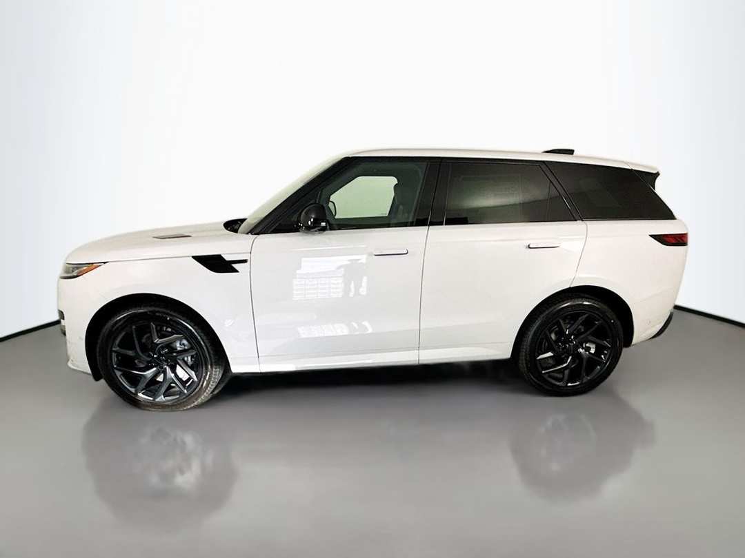 2026 Land Rover Range Rover Sport Dynamic SE - Image 2