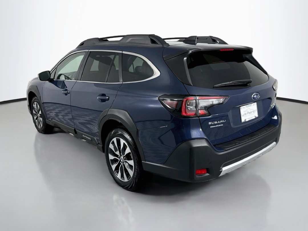 2025 Subaru Outback Limited XT - Image 3