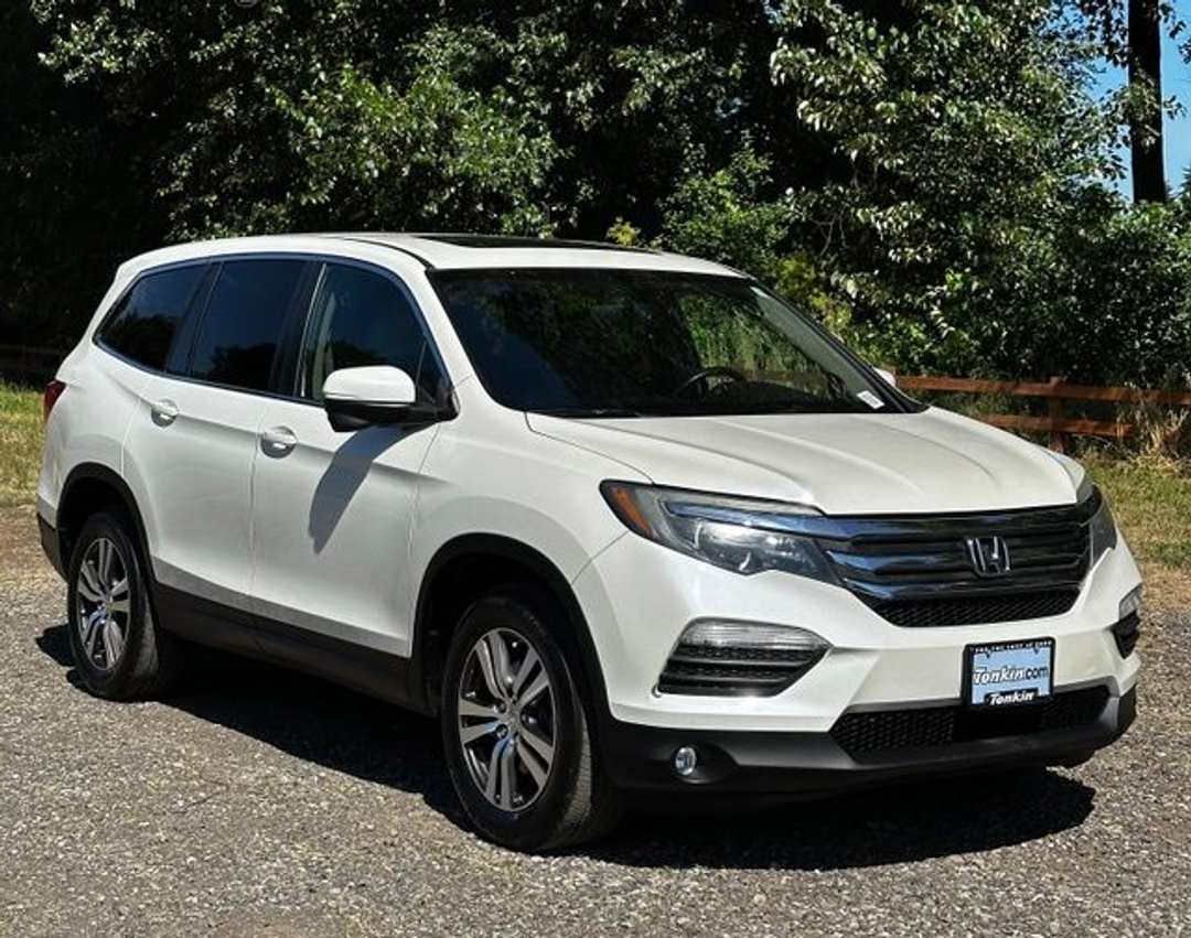 2016 Honda Pilot EXL - Image 2