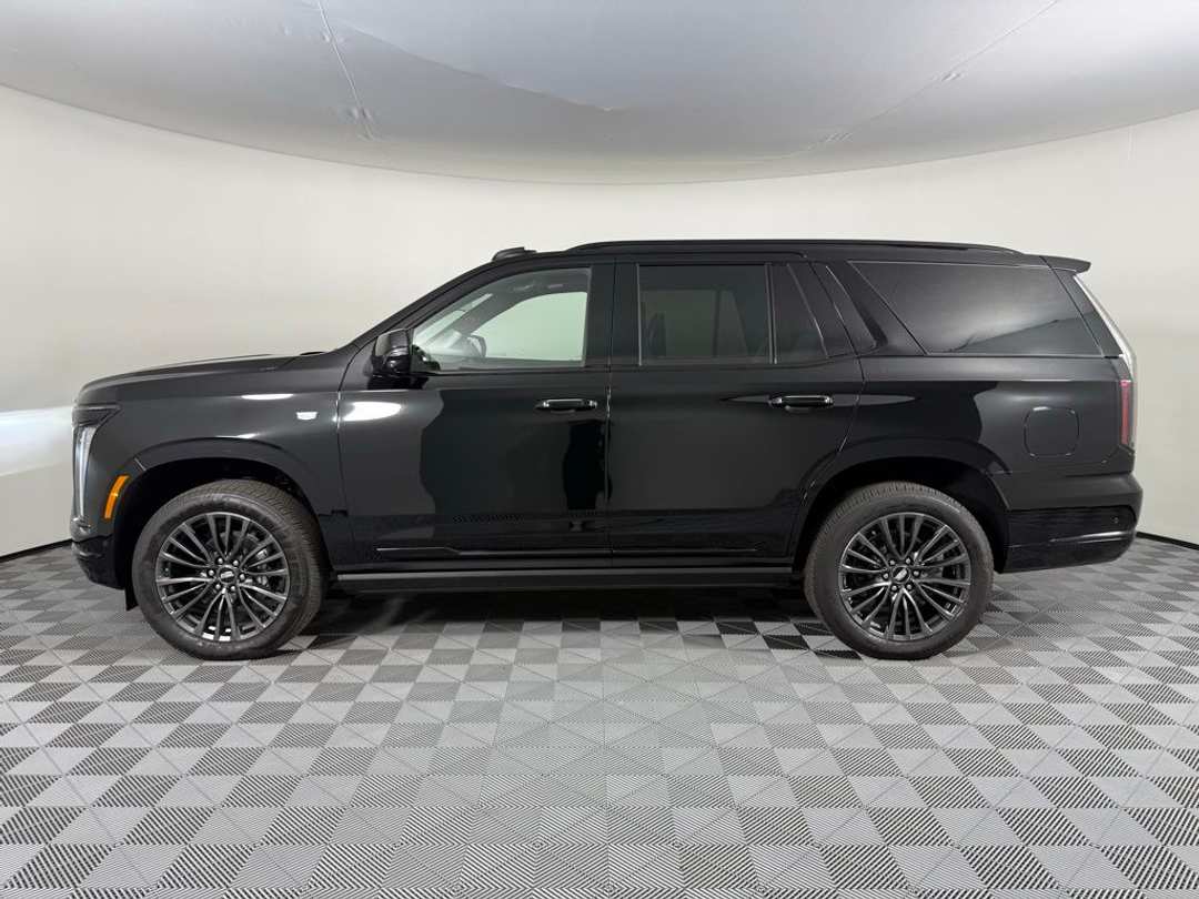 2026 Cadillac Escalade Platinum Sport - Image 2