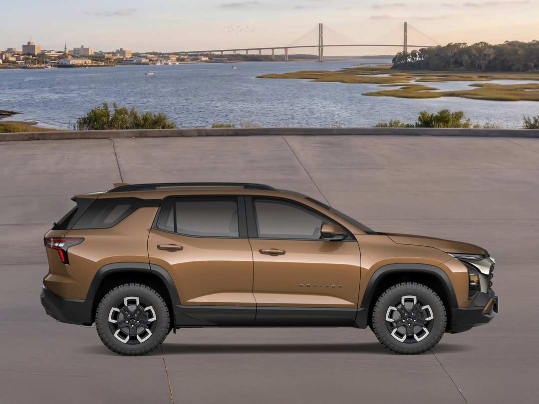 2027 Chevrolet Equinox ACTIV - Image 3