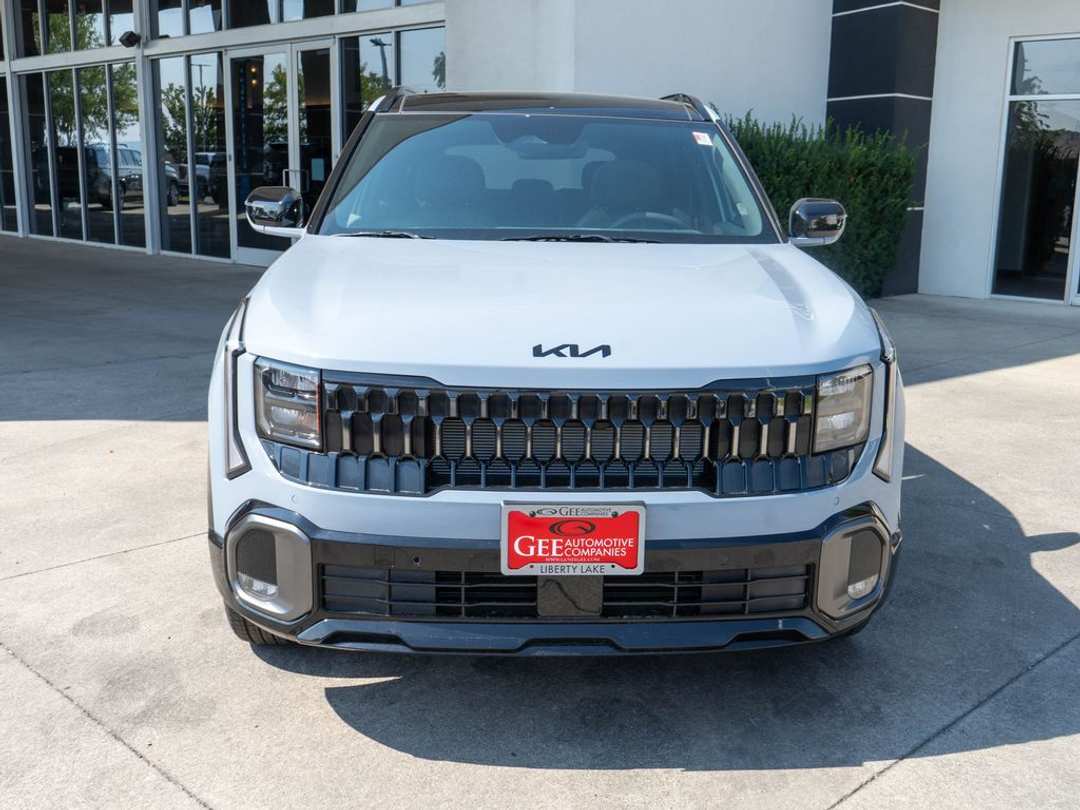 2027 Kia Seltos XLine S - Image 2