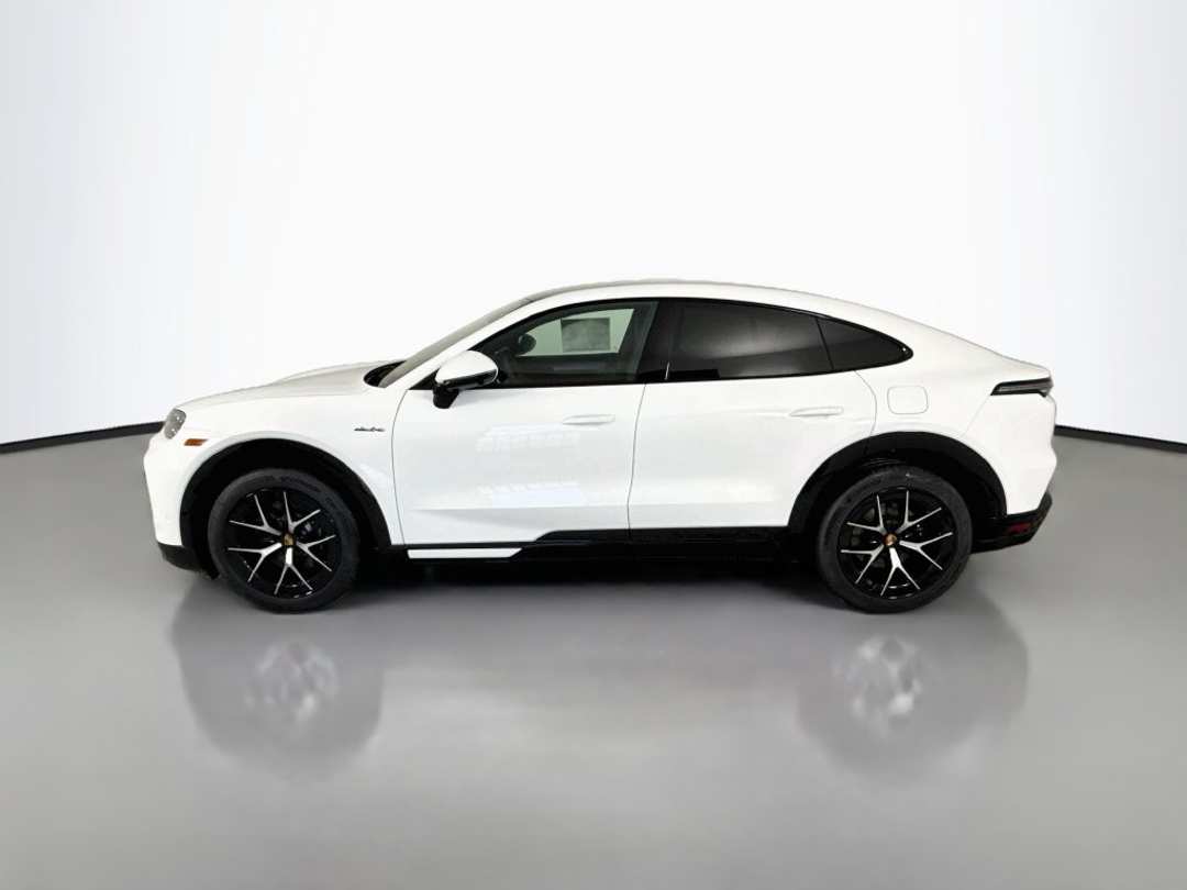 2026 Porsche Cayenne S - Image 2