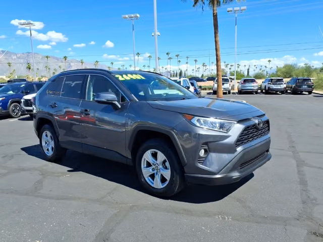 2021 Toyota Rav4 XLE