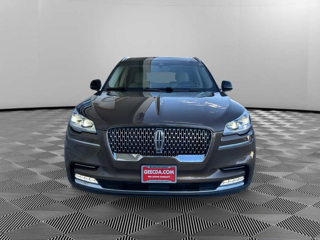 2022 Lincoln Aviator Reserve - Image 2