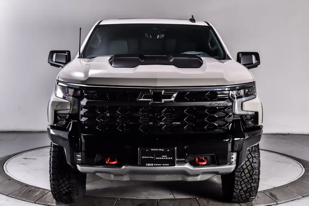 2026 Chevrolet Silverado 1500 ZR2 - Image 2