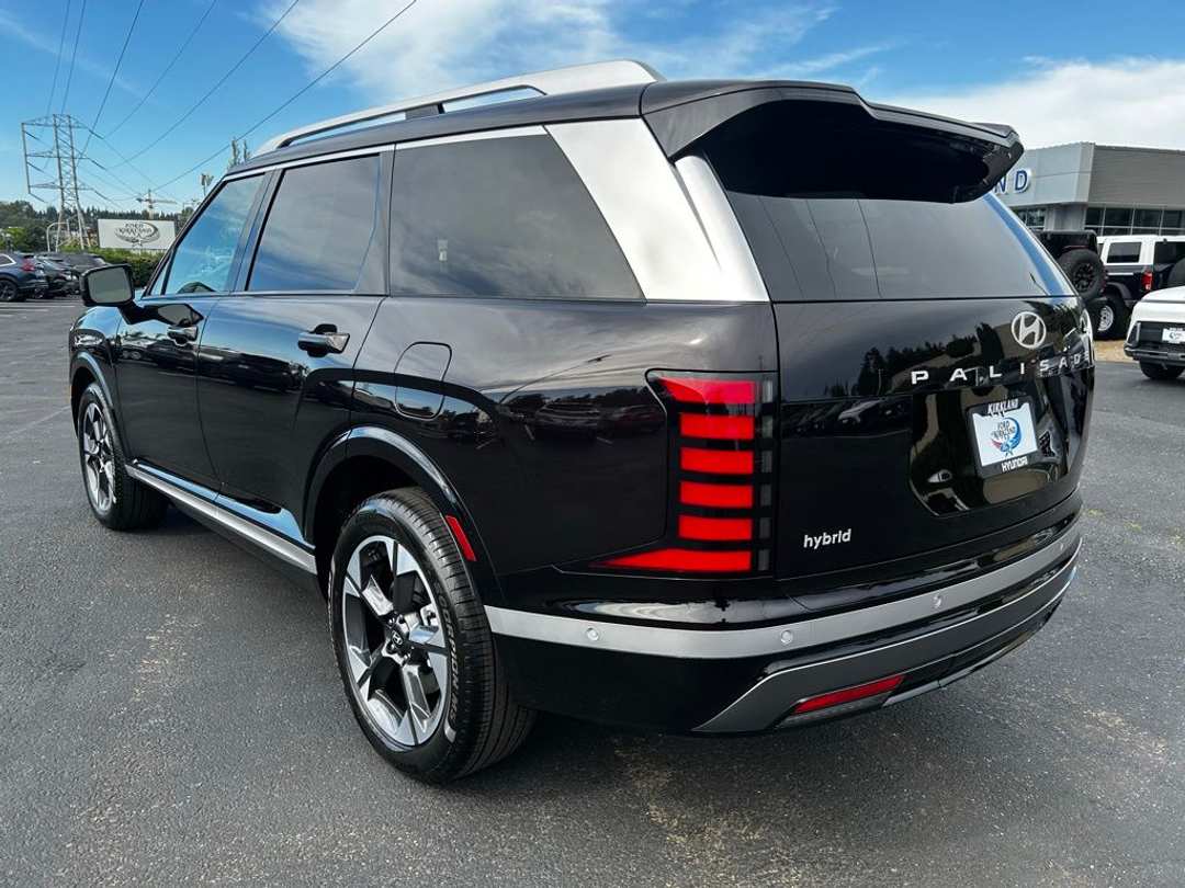 2026 Hyundai Palisade Hybrid Limited - Image 3