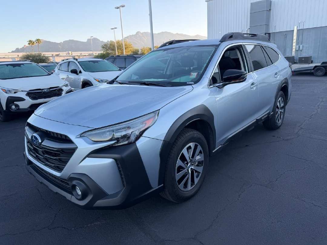 2025 Subaru Outback Premium - Image 3