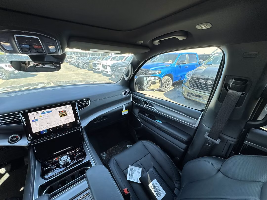 2026 Jeep Grand Wagoneer Upland - Image 3