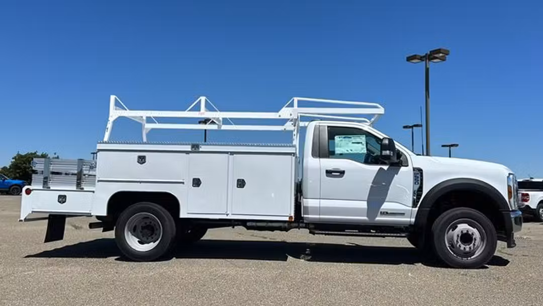 2026 Ford F-550Sd XL - Image 2