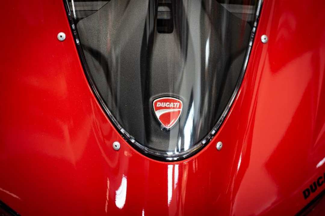 2026 Ducati Panigale V4 - Image 3