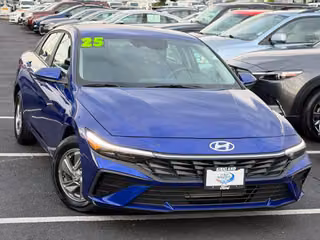 2025 Hyundai Elantra SE