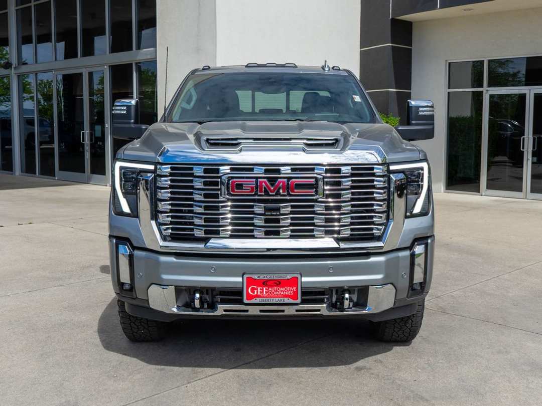 2026 GMC Sierra 3500Hd Denali - Image 2