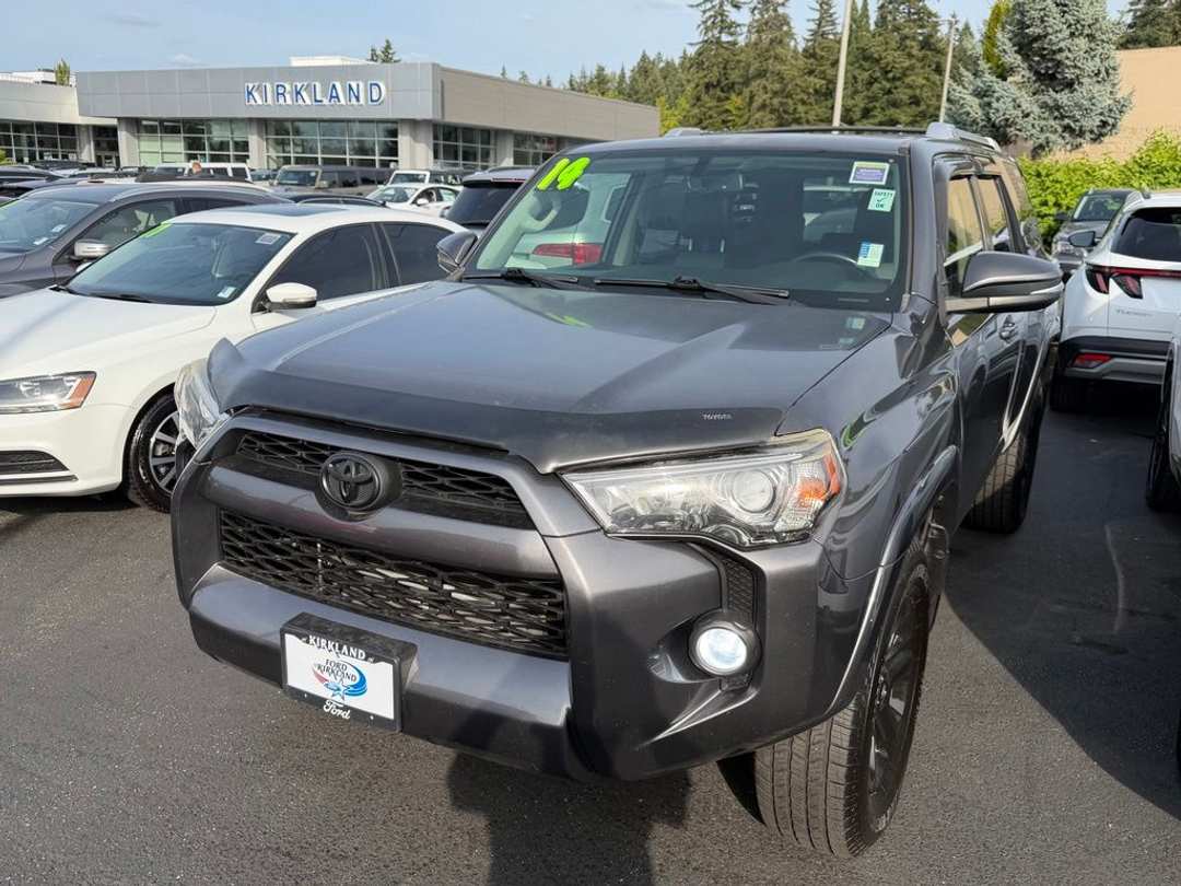 2014 Toyota 4Runner SR5 Premium - Image 3