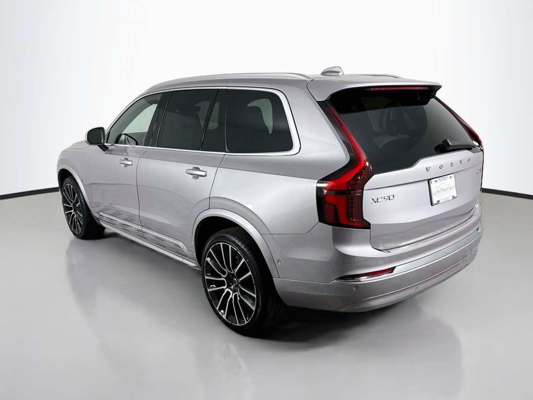 2027 Volvo Xc90 B6 Plus 7Seater - Image 3